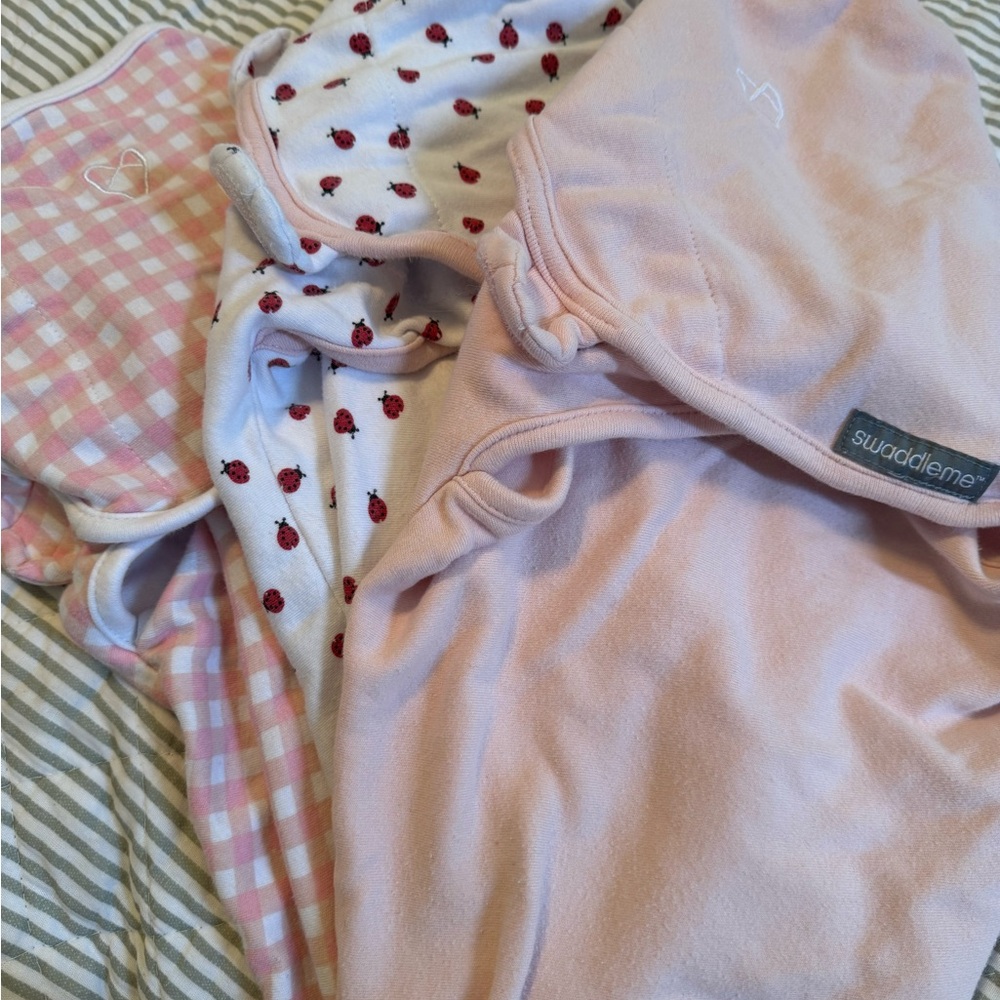 GUC Swaddle Me swaddles - 0-3 month